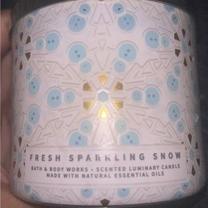 Bath and Body Works Fresh Sparkling Snow Candle
